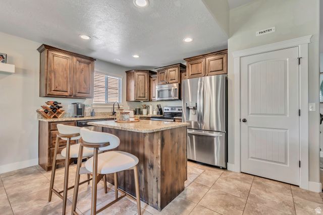 1071 N JAMIE-MATT CIR, Layton, UT 84041