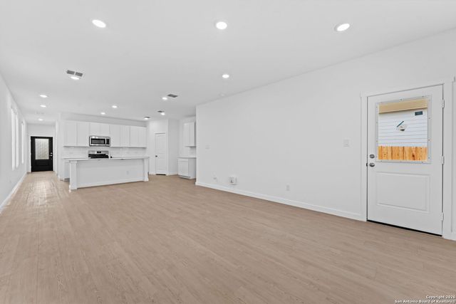 6623 Titan Park, Converse, TX 78109