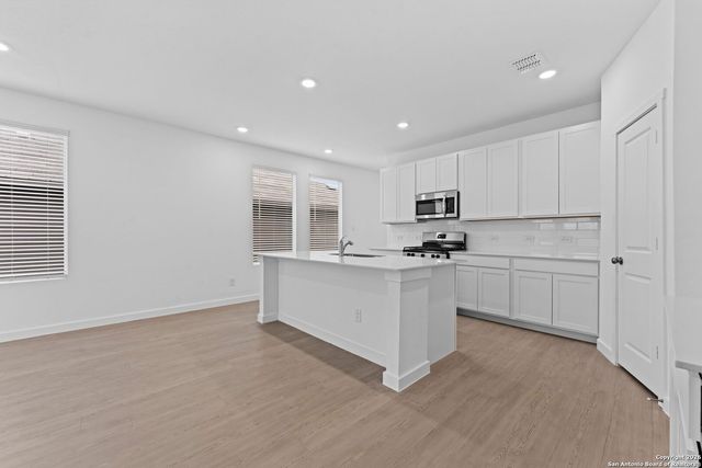 6623 Titan Park, Converse, TX 78109