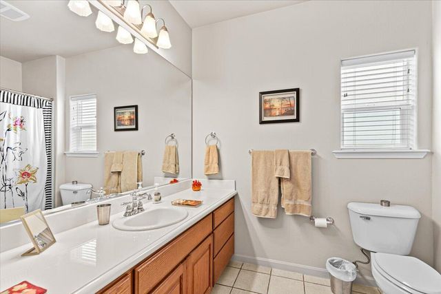 268 Robert Trent Jones Boulevard, Eagle Point, OR 97524