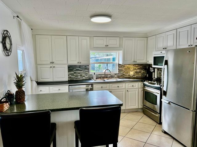 3225 South Street, Hollywood, FL 33021
