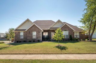 1228 East Ritter Street, Republic, MO 65738