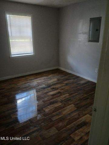 2858 Queensroad Avenue, Jackson, MS 39213