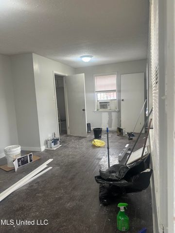 2858 Queensroad Avenue, Jackson, MS 39213