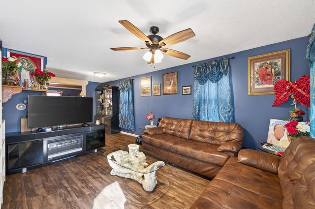 1159 Case Avenue, Saint Paul, MN 55106