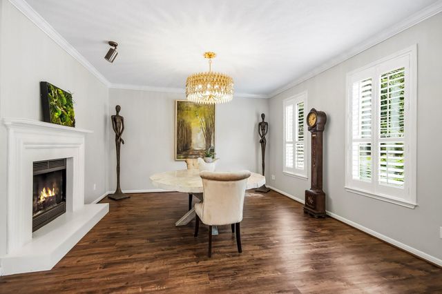 38 Sky Terrace Place, The Woodlands, TX 77381