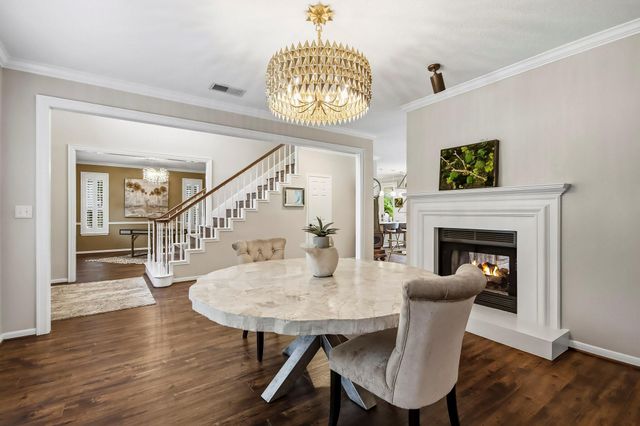 38 Sky Terrace Place, The Woodlands, TX 77381