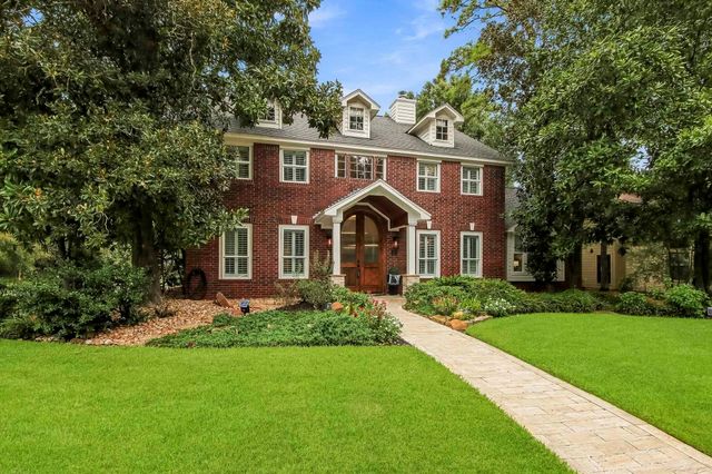 38 Sky Terrace Place, The Woodlands, TX 77381