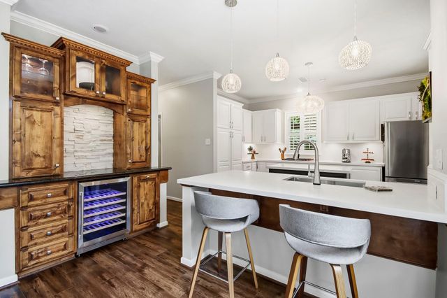 38 Sky Terrace Place, The Woodlands, TX 77381