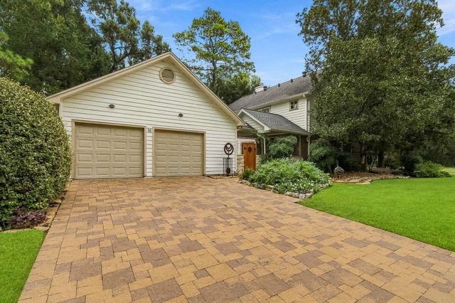 38 Sky Terrace Place, The Woodlands, TX 77381