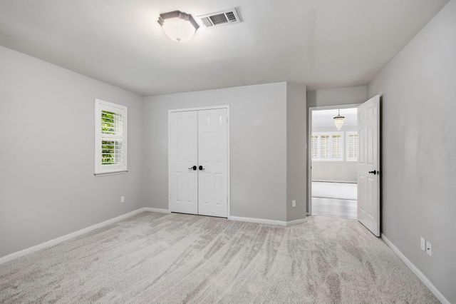 38 Sky Terrace Place, The Woodlands, TX 77381