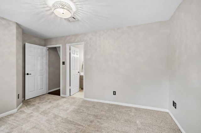 38 Sky Terrace Place, The Woodlands, TX 77381