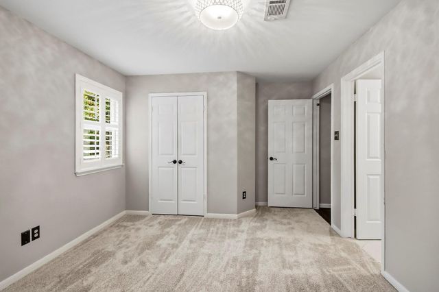 38 Sky Terrace Place, The Woodlands, TX 77381