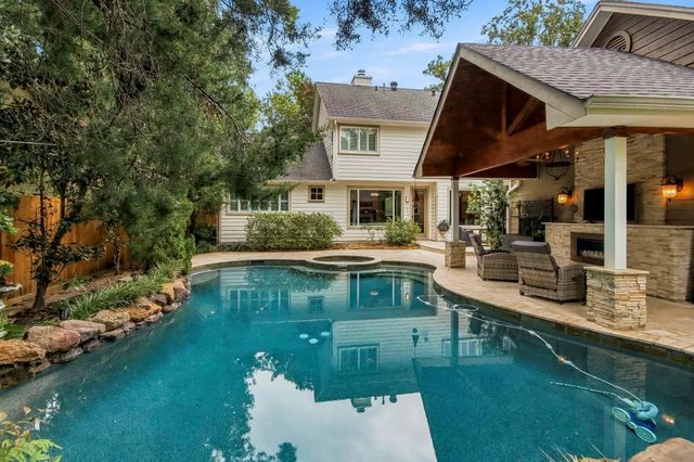 38 Sky Terrace Place, The Woodlands, TX 77381