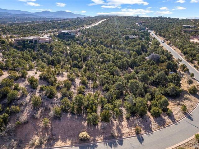 308 Pawprint Trail, Santa Fe, NM 87506