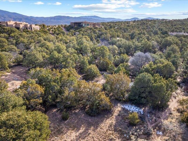 308 Pawprint Trail, Santa Fe, NM 87506