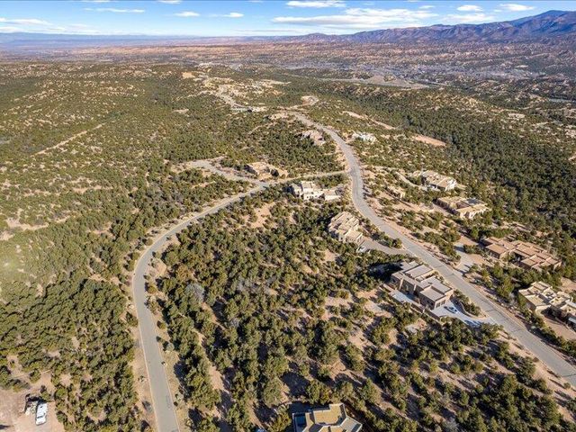 308 Pawprint Trail, Santa Fe, NM 87506