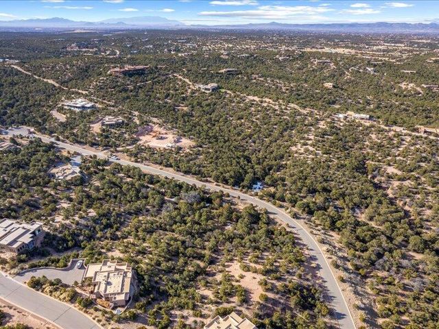 308 Pawprint Trail, Santa Fe, NM 87506