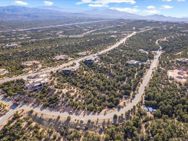 308 Pawprint Trail, Santa Fe, NM 87506