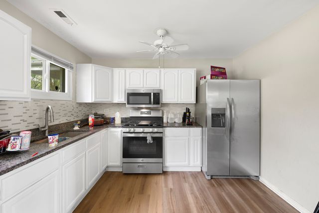 16353 Sawyer Avenue, Markham, IL 60428