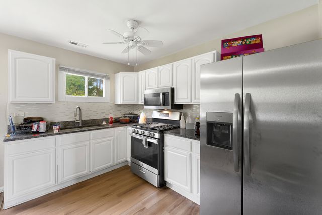 16353 Sawyer Avenue, Markham, IL 60428