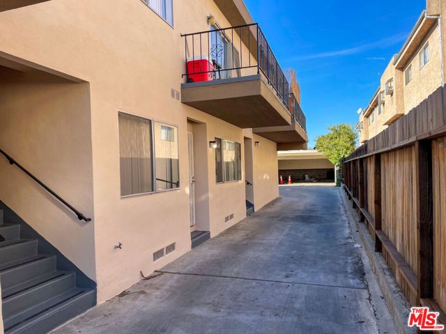 915 Enterprise Avenue, Inglewood, CA 90302