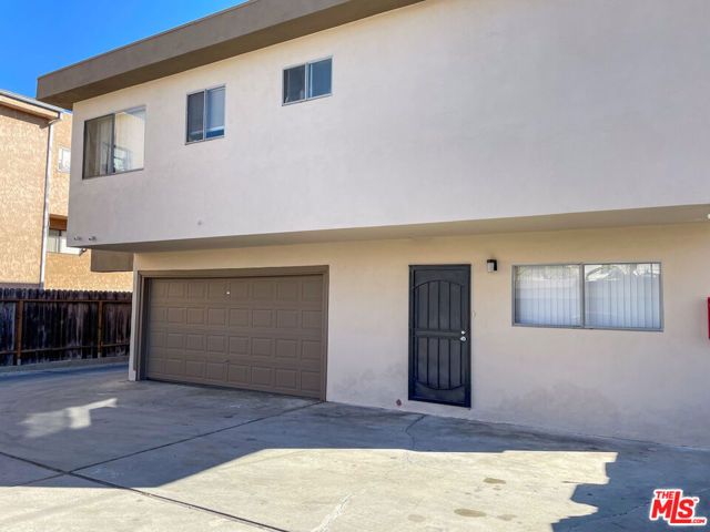 915 Enterprise Avenue, Inglewood, CA 90302