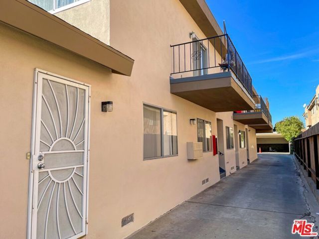 915 Enterprise Avenue, Inglewood, CA 90302