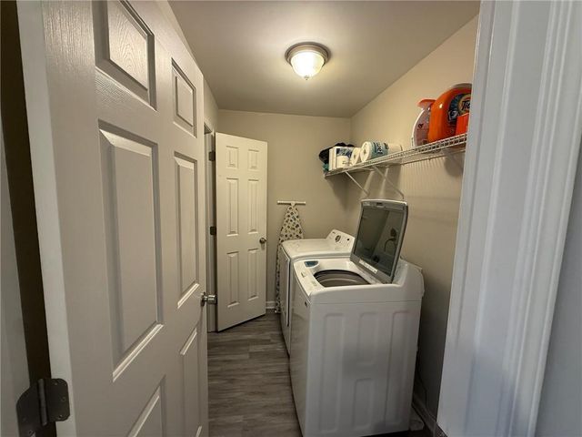 2182 Fall Creek Lodge, Loganville, GA 30052