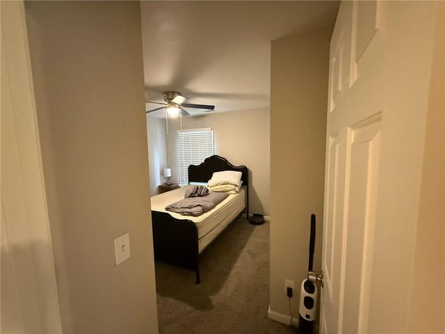 2182 Fall Creek Lodge, Loganville, GA 30052