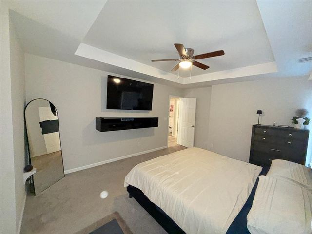 2182 Fall Creek Lodge, Loganville, GA 30052