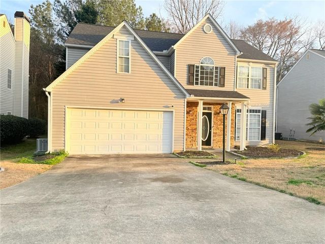 2182 Fall Creek Lodge, Loganville, GA 30052