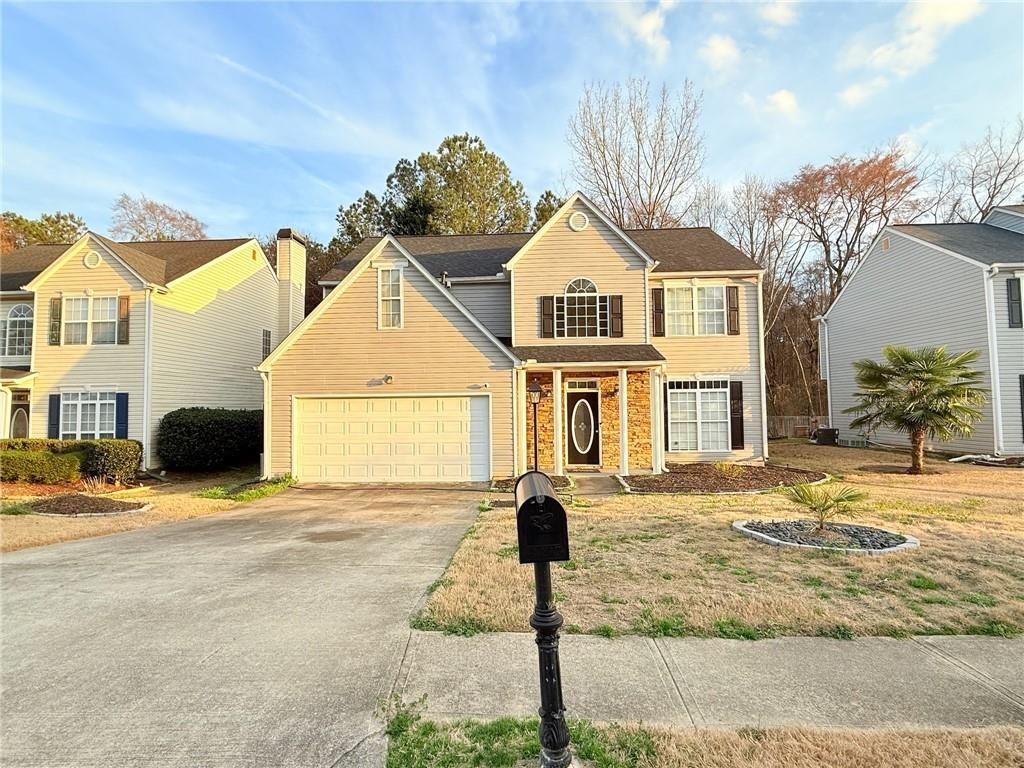 2182 Fall Creek Lodge, Loganville, GA 30052