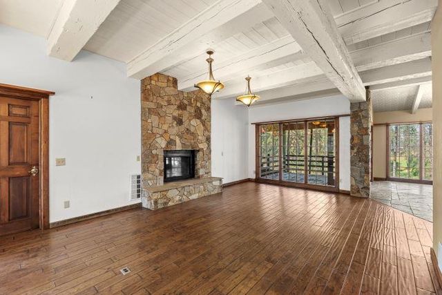 21110 W Blue Heron Rd, Cheney, WA 99004