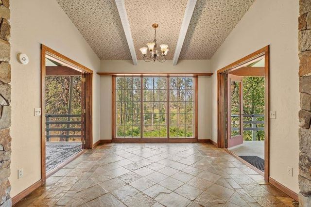 21110 W Blue Heron Rd, Cheney, WA 99004