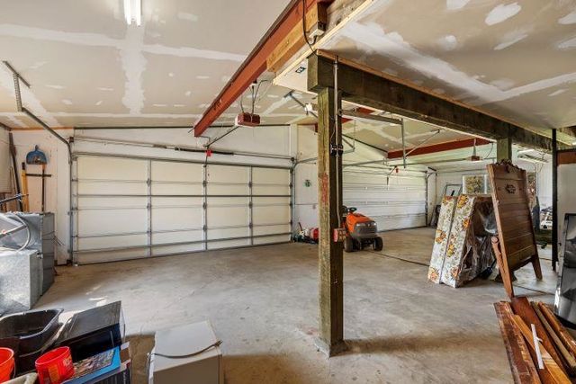 21110 W Blue Heron Rd, Cheney, WA 99004