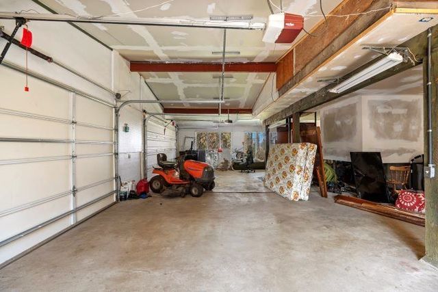 21110 W Blue Heron Rd, Cheney, WA 99004