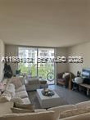 1665 Bay Rd 421, Miami Beach, FL 33139