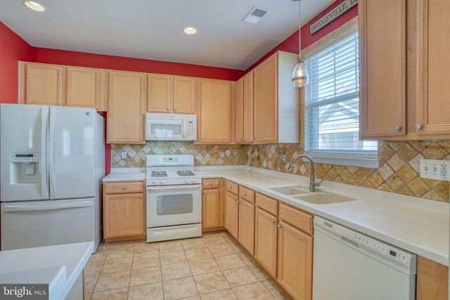 100 WHISTLING DUCK DR, Bridgeville, DE 19933