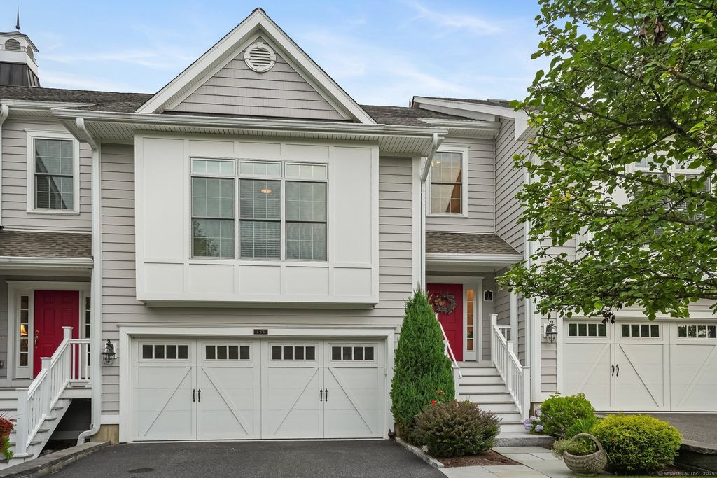 7 Still Water Circle 7, Brookfield, CT 06804