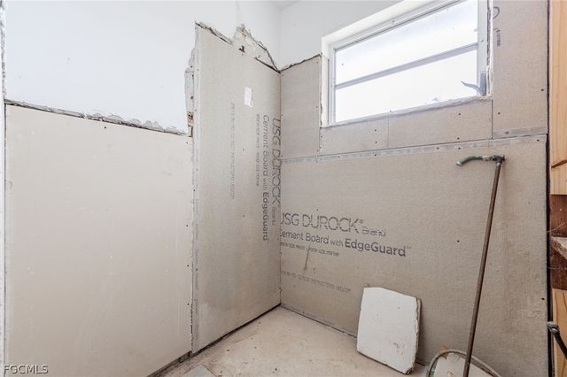 16781 Gina WAY, Fort Myers, FL 33908