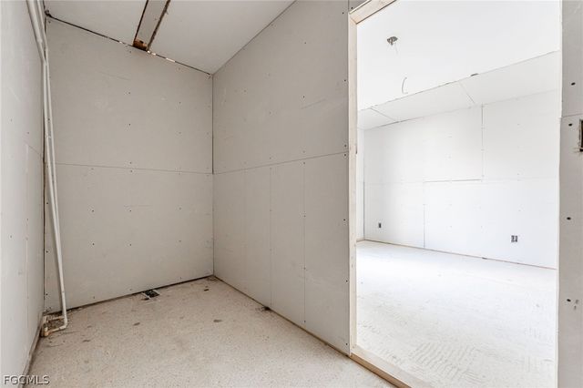 16781 Gina WAY, Fort Myers, FL 33908