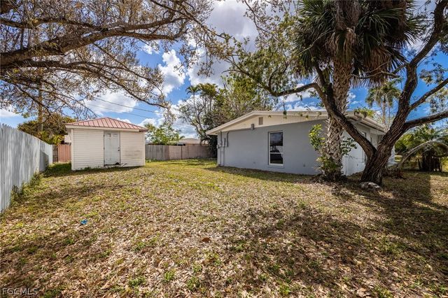 16781 Gina WAY, Fort Myers, FL 33908