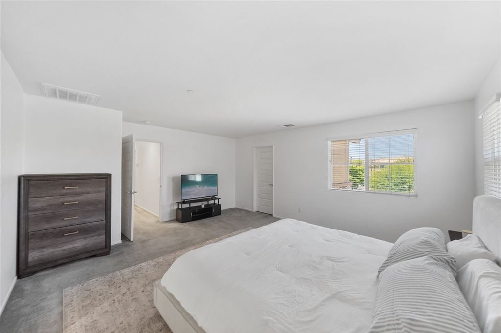 Image 19 of property listing at 154 Ambrosia Court, Perris, CA 92571