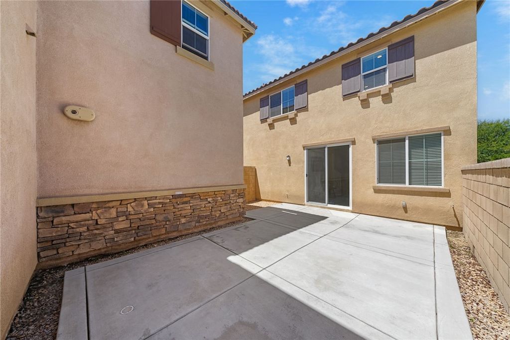 Image 32 of property listing at 154 Ambrosia Court, Perris, CA 92571