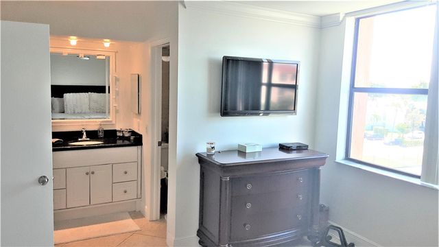 450 Egret Circle 9505, Delray Beach, FL 33444
