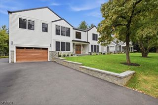 32 Felch Rd, Florham Park Boro, NJ 07932
