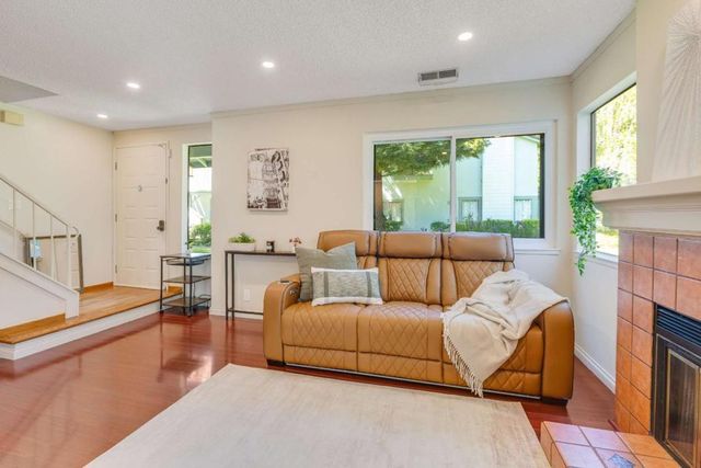 4923 Iris Terrace, Fremont, CA 94555