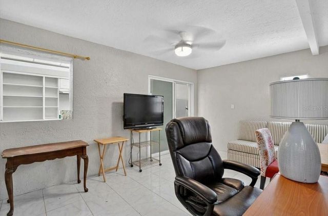 2712 36TH AVENUE TER E, Bradenton, FL 34208