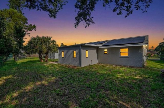 2712 36TH AVENUE TER E, Bradenton, FL 34208